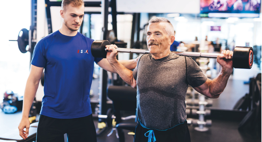 Personal trainer ISSA: le 5 sfide da affrontare per mantenere l'efficienza fisica