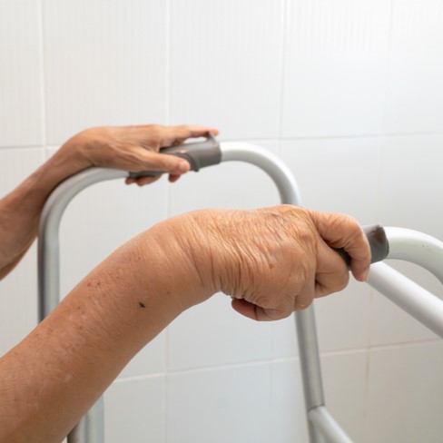 Scopri di più sull'articolo Sarcopenia sintomi: le indicazioni tratte dall’angolo di fase