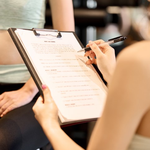 Scopri di più sull'articolo Contratto Personal Trainer: cosa serve sapere per essere in regola
