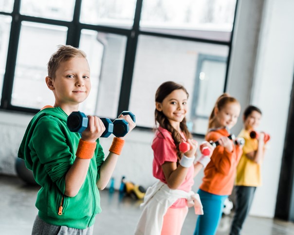 Scopri di più sull'articolo Allenamento funzionale per ragazzi, l’importanza della preparazione fisica