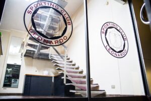 Mattavelli comincia a lavorare come receptionist prima di diventare Personal Trainer in palestra allo sporting club leonardo da vinci a Milano