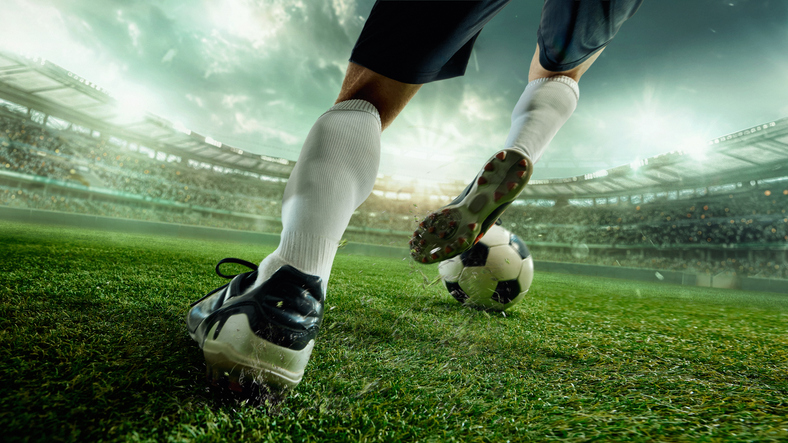 in cosa consiste la forza nel calcio, come allenarla e fare in modo che non determini ipertrofia poco funzionale alla velocità